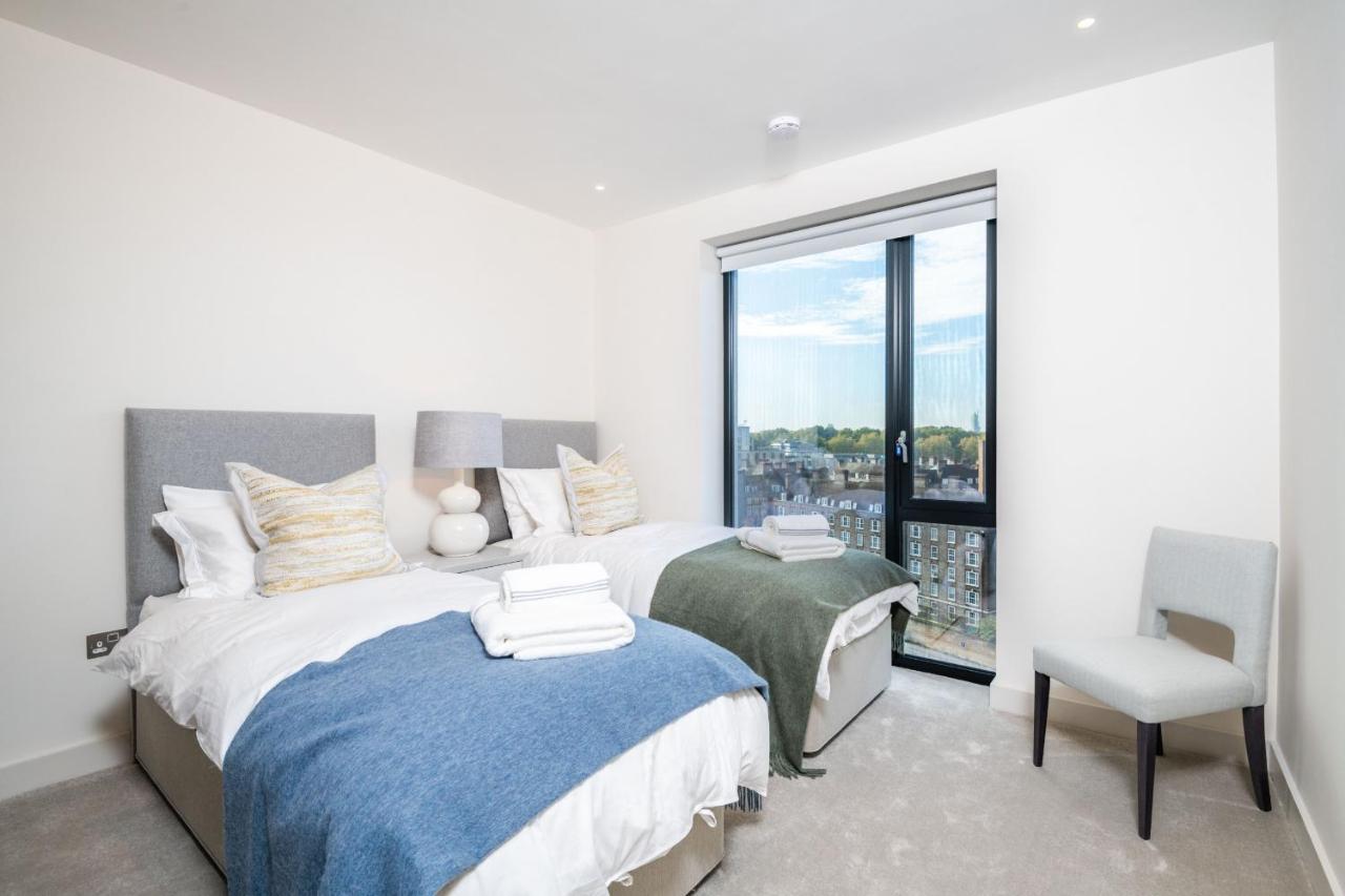 Luxurious Victoria By The Apollo Theatre By Underthedoormat Londres