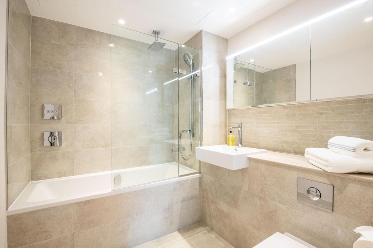 Apartamento Luxurious Victoria By The Apollo Theatre By Underthedoormat Londres